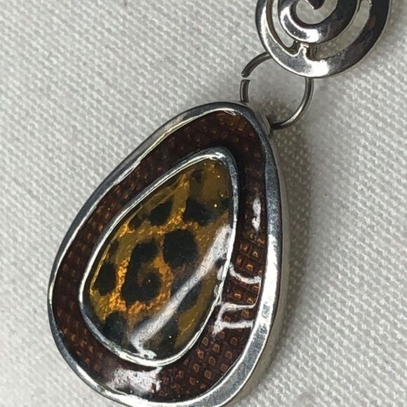 Statement Necklace with Leopard Print - Picture 2 of 8